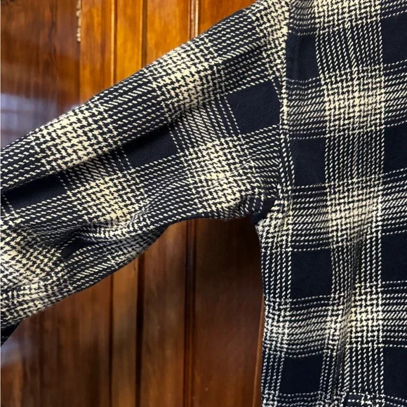 Navy and Off White Plaid flannel Shirt Jacket - Picture 2 of 3